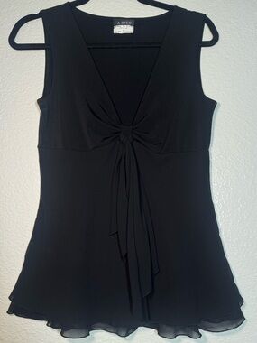 A. Byer Black Sleeveless V-Neck Knot-Front Camisole